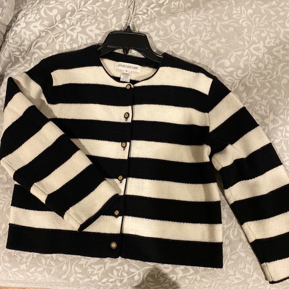 Jones New York Sweaters - Black and white striped sweater